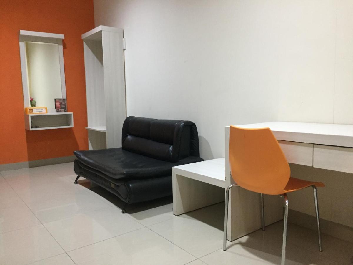 Reddoorz Plus @ Hotel Alden Makassar Exterior photo